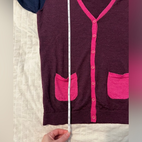 Merino wool cardigan - Picture 8 of 9